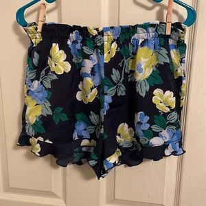 Shorts size M aerie